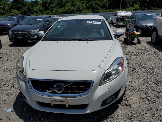 VOLVO C70 T5 2011