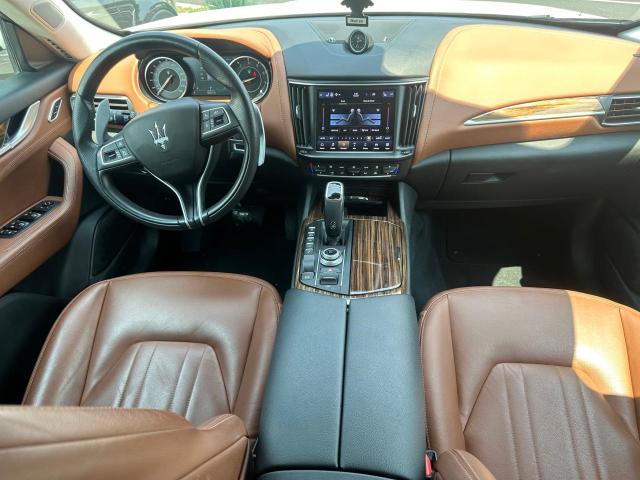 MASERATI LEVANTE BASE 2022