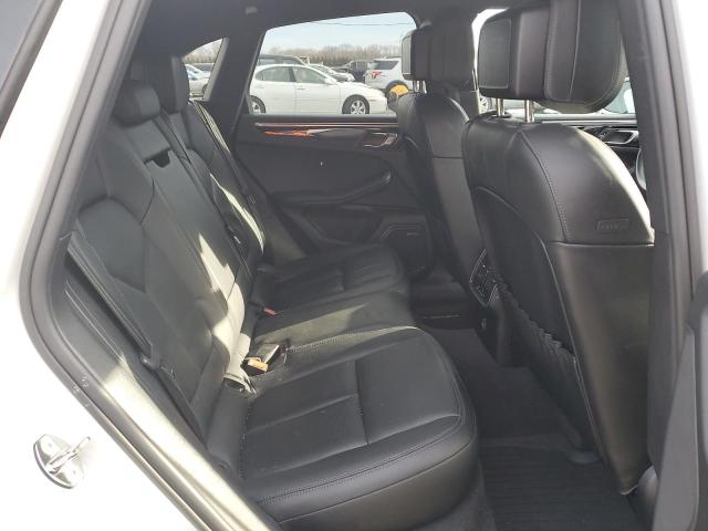 PORSCHE MACAN 2018