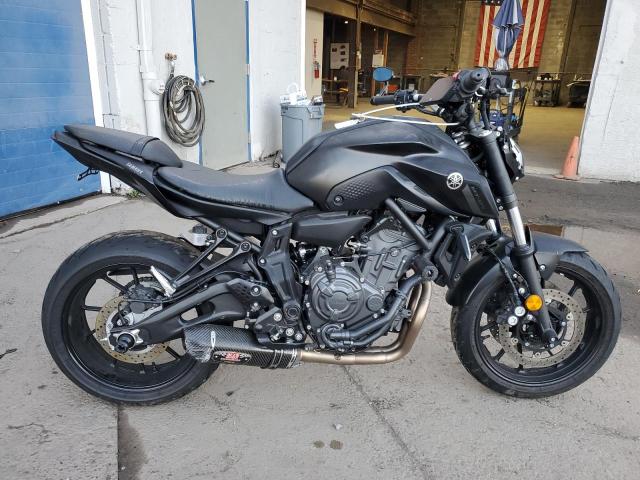 YAMAHA MT07 2024