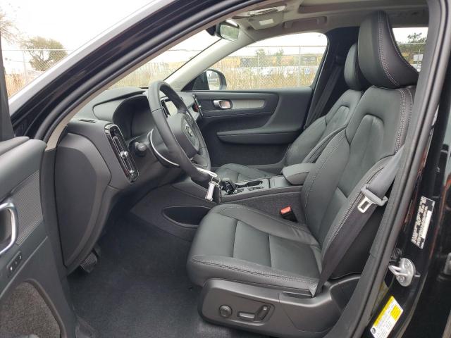 VOLVO XC40 CORE 2024