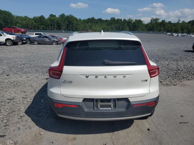 VOLVO XC40 T5 MOMENTUM 2021