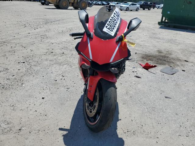 YAMAHA YZFR1 2019