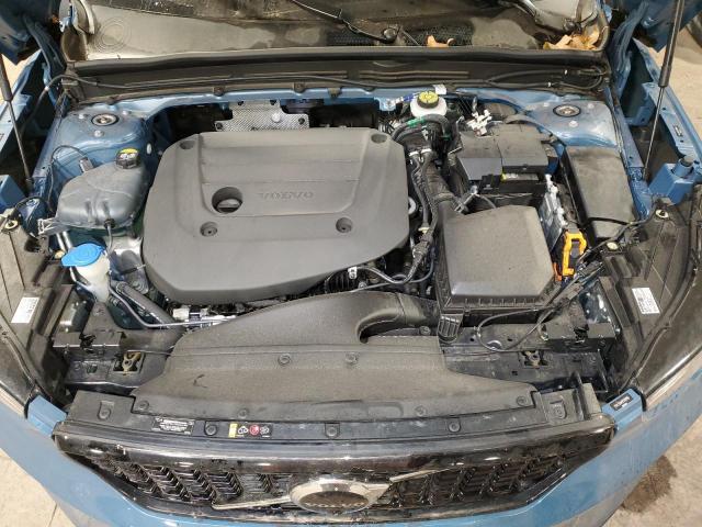 VOLVO XC40 PLUS 2023