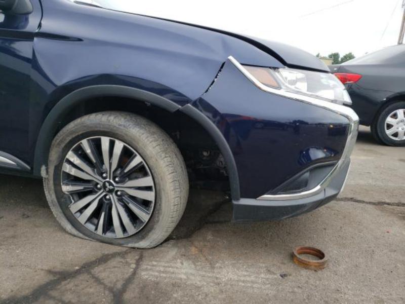 MITSUBISHI OUTLANDER SE 2019