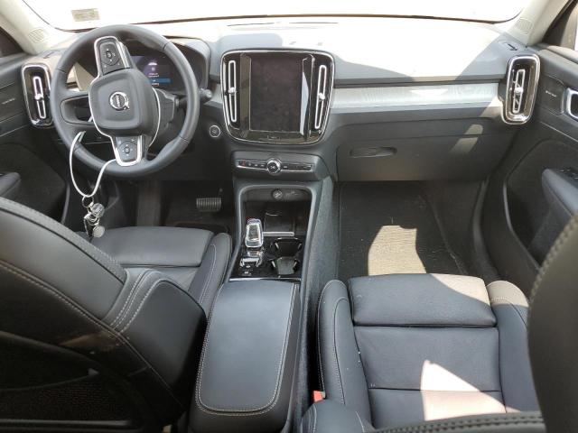 VOLVO XC40 PLUS 2024