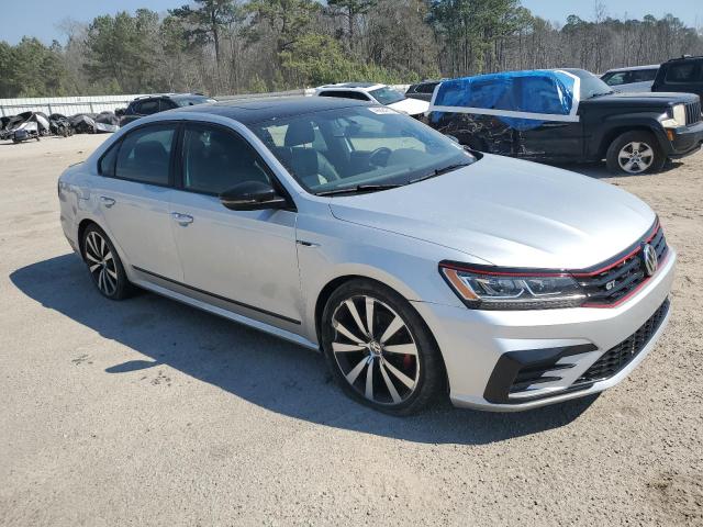 VOLKSWAGEN PASSAT GT 2018