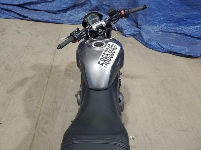 TRIUMPH TRIDENT 660 2022
