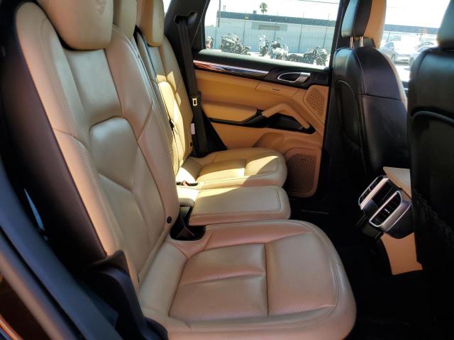 PORSCHE CAYENNE 2018