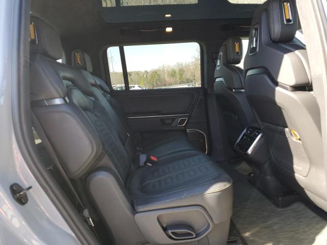 RIVIAN R1S ADVENTURE 2024