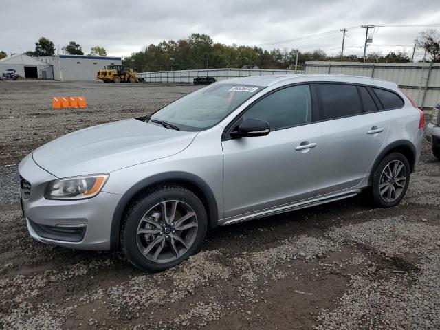 VOLVO V60 CROSS COUNTRY PREMIER 2015
