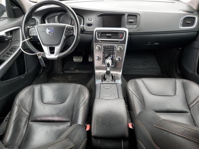 VOLVO V60 CROSS COUNTRY PREMIER 2015