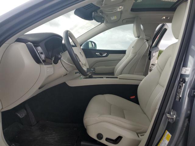 VOLVO XC60 T5 MOMENTUM 2021