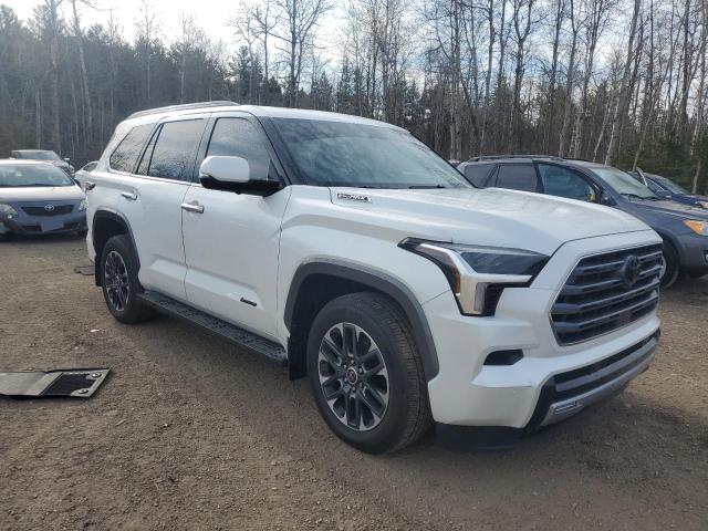 TOYOTA SEQUOIA SR5 2022