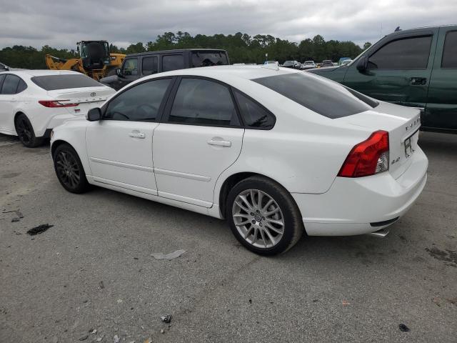 VOLVO S40 T5 2011