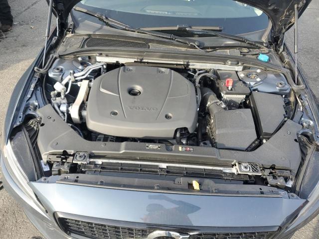 VOLVO S60 T5 MOMENTUM 2021