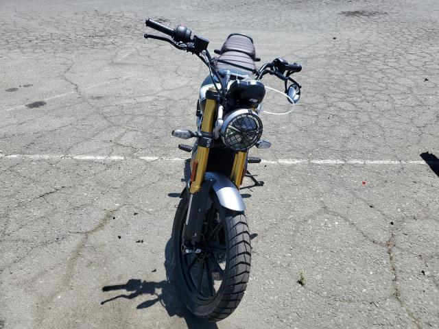 TRIUMPH SCRAMBLER 400 X  2025