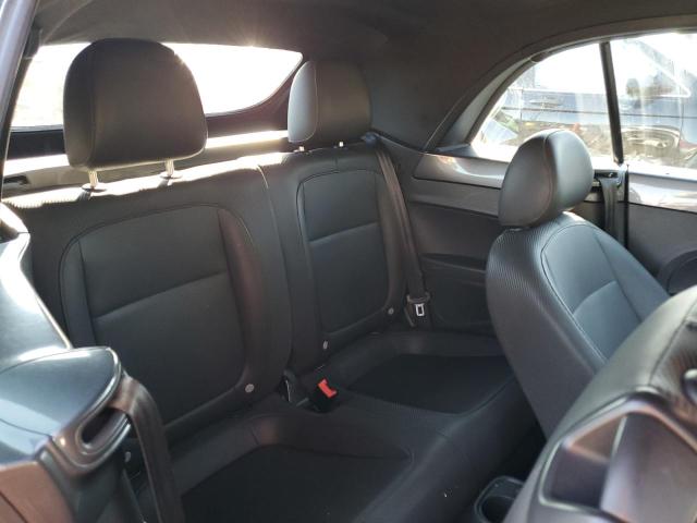 VOLKSWAGEN BEETLE 2013
