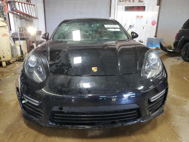 PORSCHE PANAMERA GTS 2016