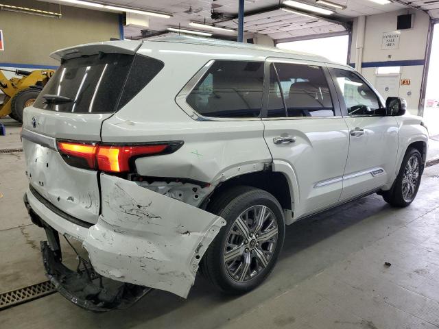 TOYOTA SEQUOIA SR5 2024