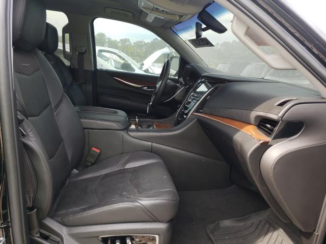 CADILLAC ESCALADE 2017