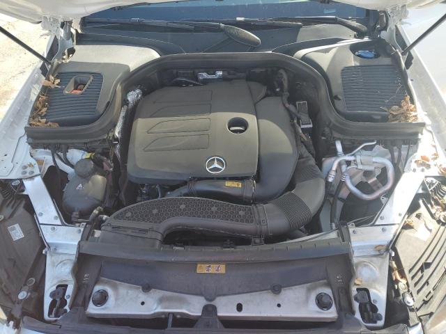 MERCEDES-BENZ GLC 300 2022