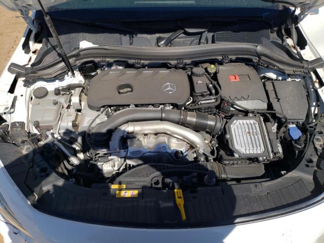 MERCEDES-BENZ GLA 250 2024