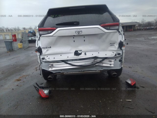 TOYOTA RAV4 XLE PREMIUM 2019