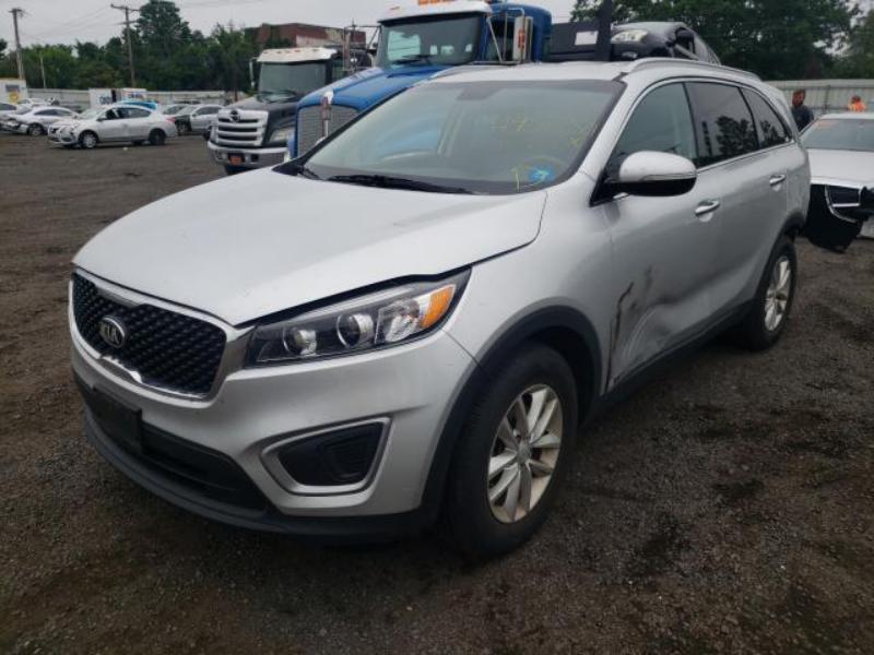 KIA SORENTO LX 2017