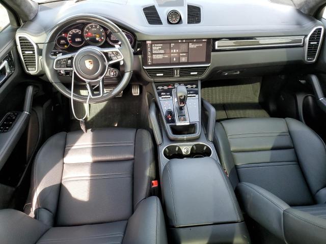 PORSCHE CAYENNE GTS 2021