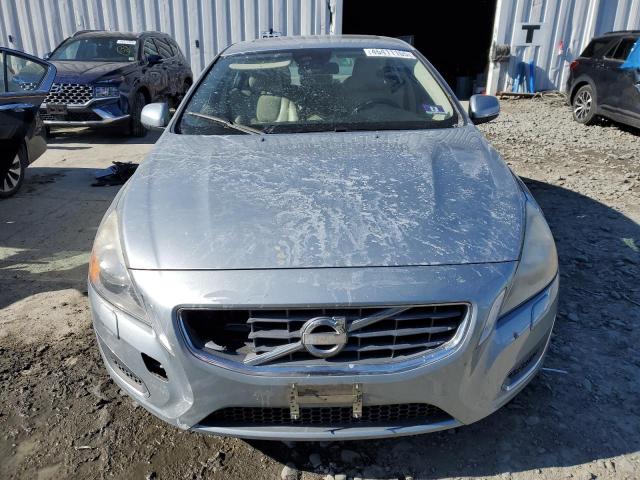VOLVO S60 T5 2013