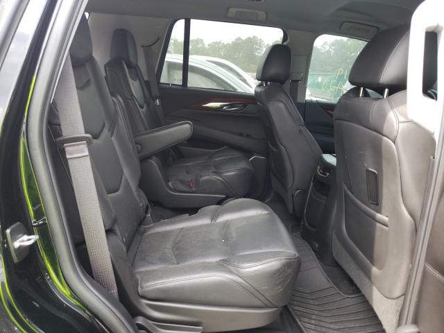 CADILLAC ESCALADE 2017