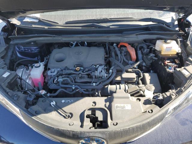 TOYOTA SIENNA LE 2021