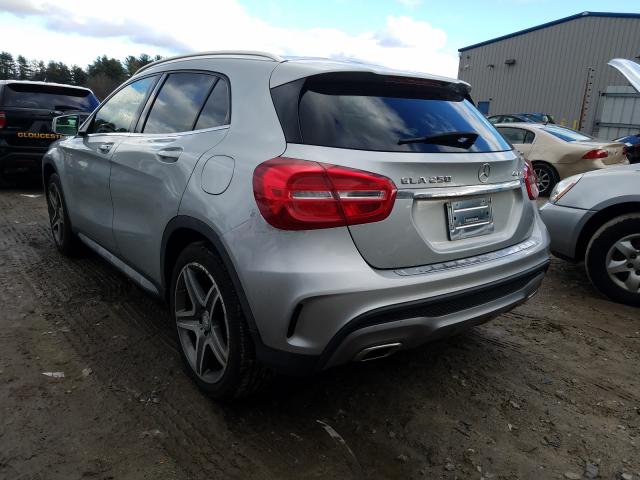 MERCEDES-BENZ GLA 250 4MATIC 2015