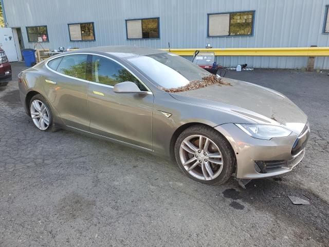 TESLA MODEL S 2015