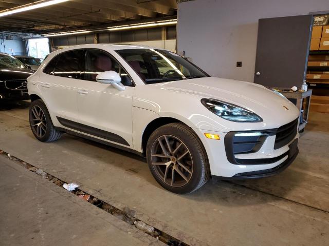 PORSCHE MACAN 2022