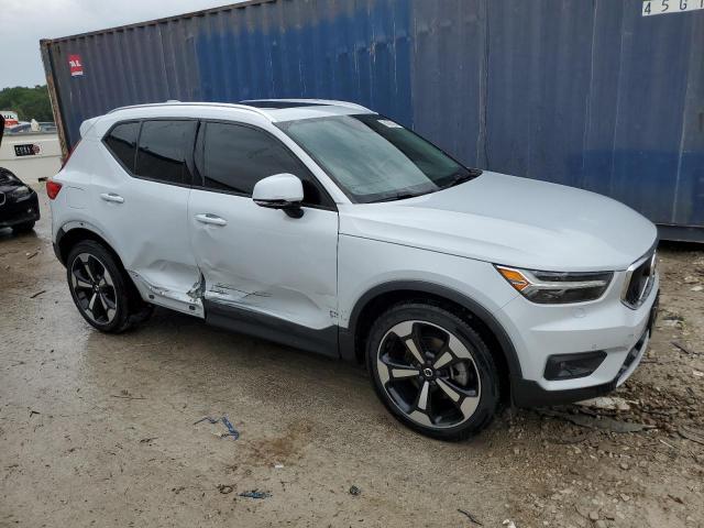 VOLVO XC40 T5 MOMENTUM 2019