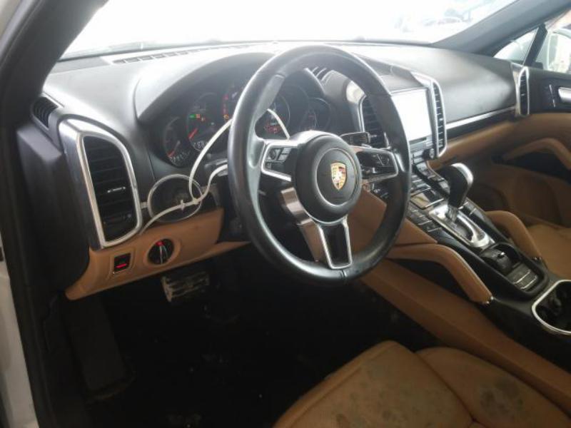 PORSCHE CAYENNE 2018