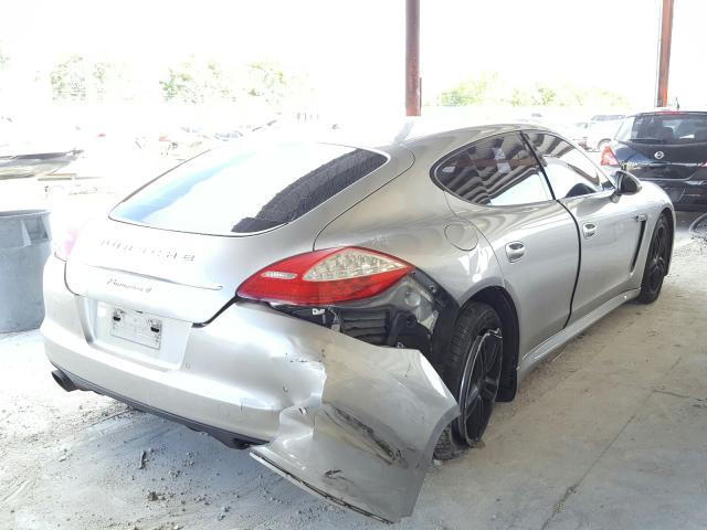 PORSCHE PANAMERA 2 2012