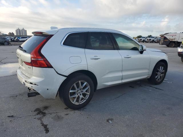 VOLVO XC60 T5 MOMENTUM 2018