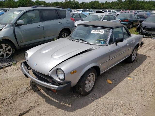 1982 FIAT 124 SPIDER