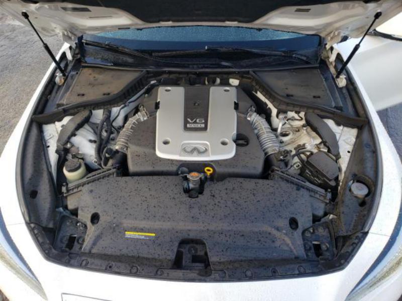 INFINITI Q50 BASE 2015