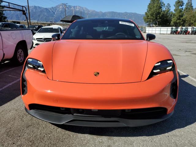 PORSCHE TAYCAN GTS 2024