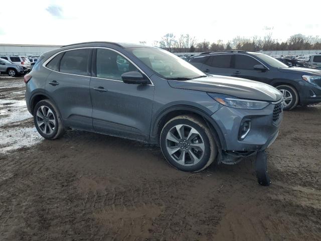 FORD ESCAPE PLATINUM 2023