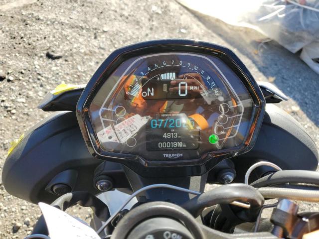 TRIUMPH STREET TRIPLE 765 R 2024