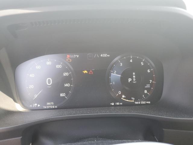 VOLVO XC40 T5 MOMENTUM 2021
