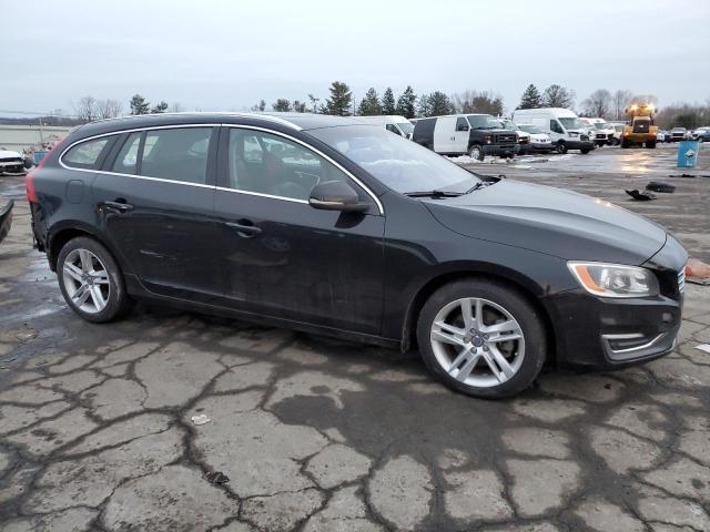 VOLVO V60 PREMIER 2015