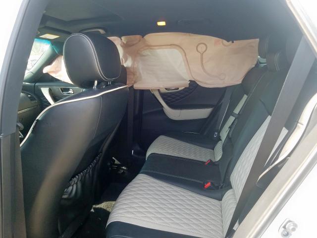 INFINITI QX70 2017