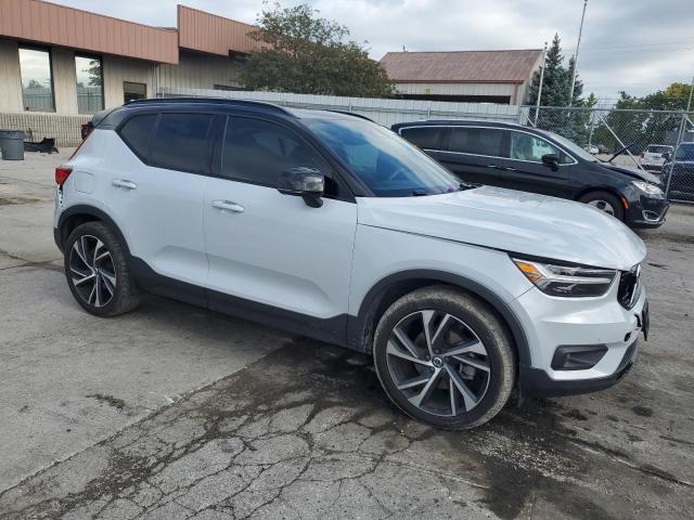 VOLVO XC40 T5 R-DESIGN 2020
