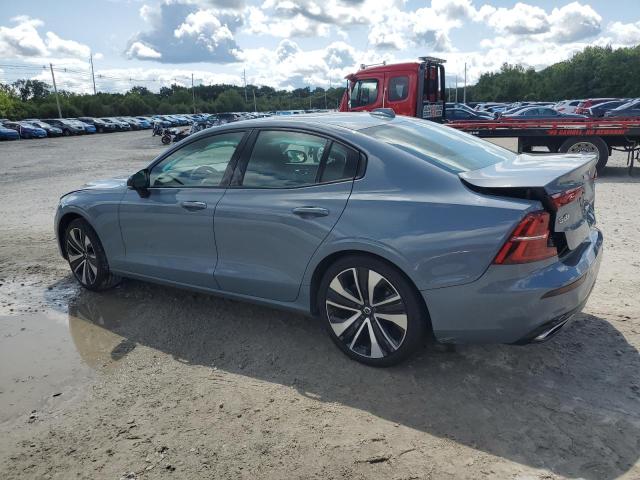 VOLVO S60 B5 MOMENTUM 2022